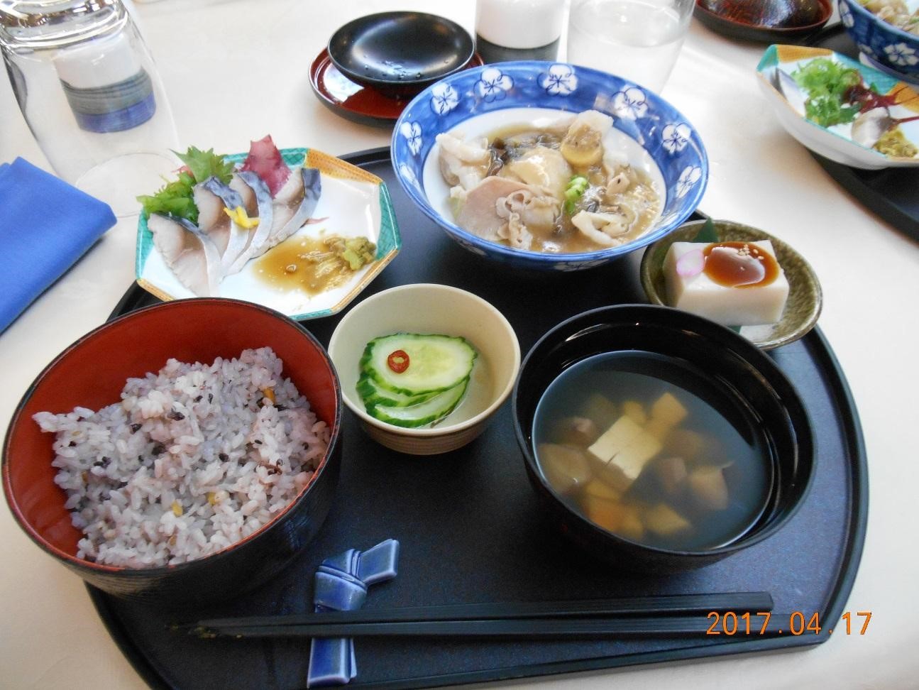 4階の夕食