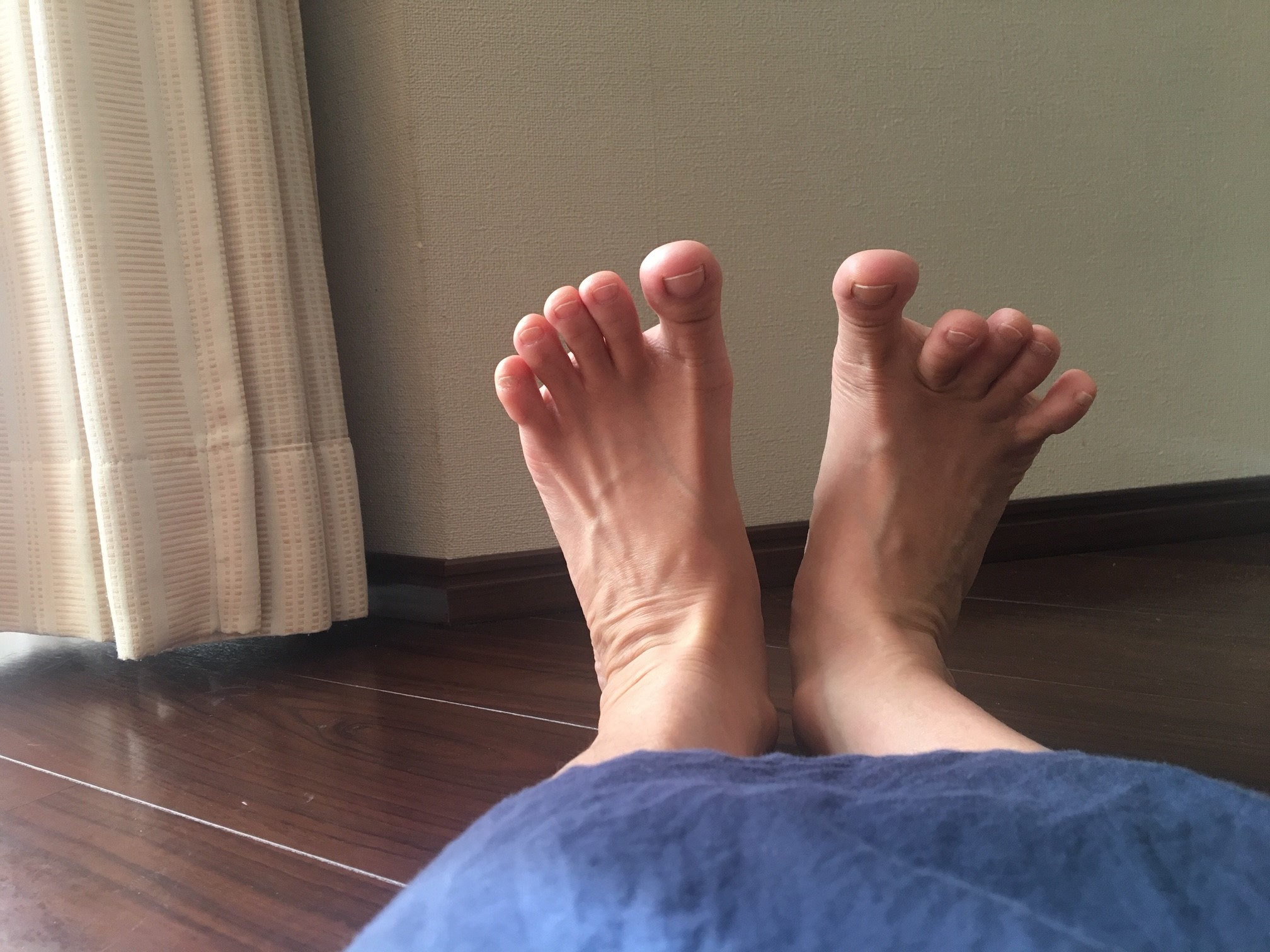両足の動きを見る