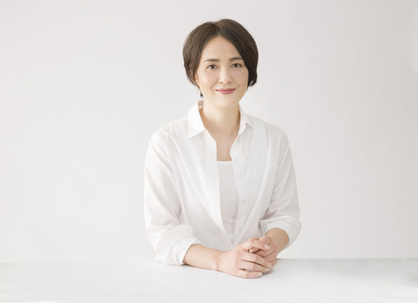 白いテーブルクロスなら、美白効果あり!