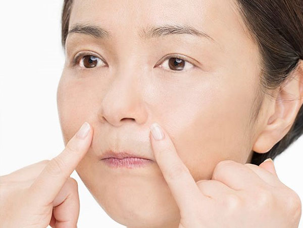ぼうれい線を目立たなくする隠しワザ