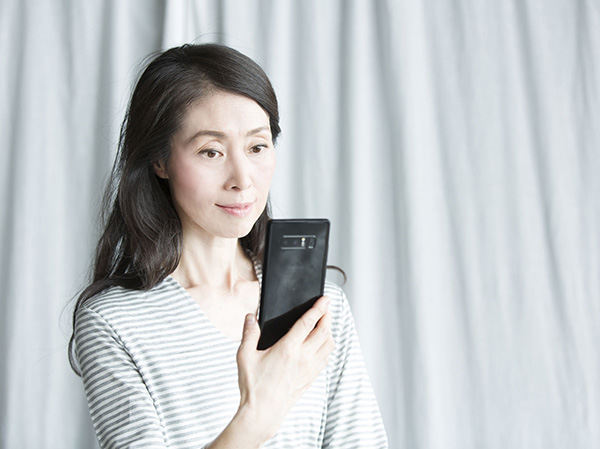 口元だけでも笑うと衰えない