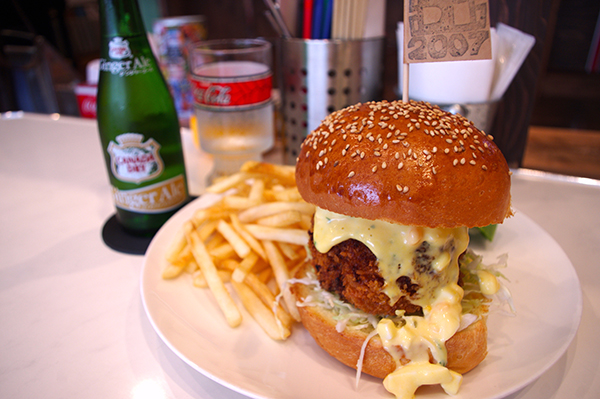 THE BURGER HEARTS の「恋し浜帆立バーガー」ランチセット