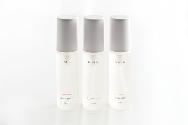 RMK グローミスト 全3種 各50mL 2500円(税抜・RMK Division 0120-988-271)