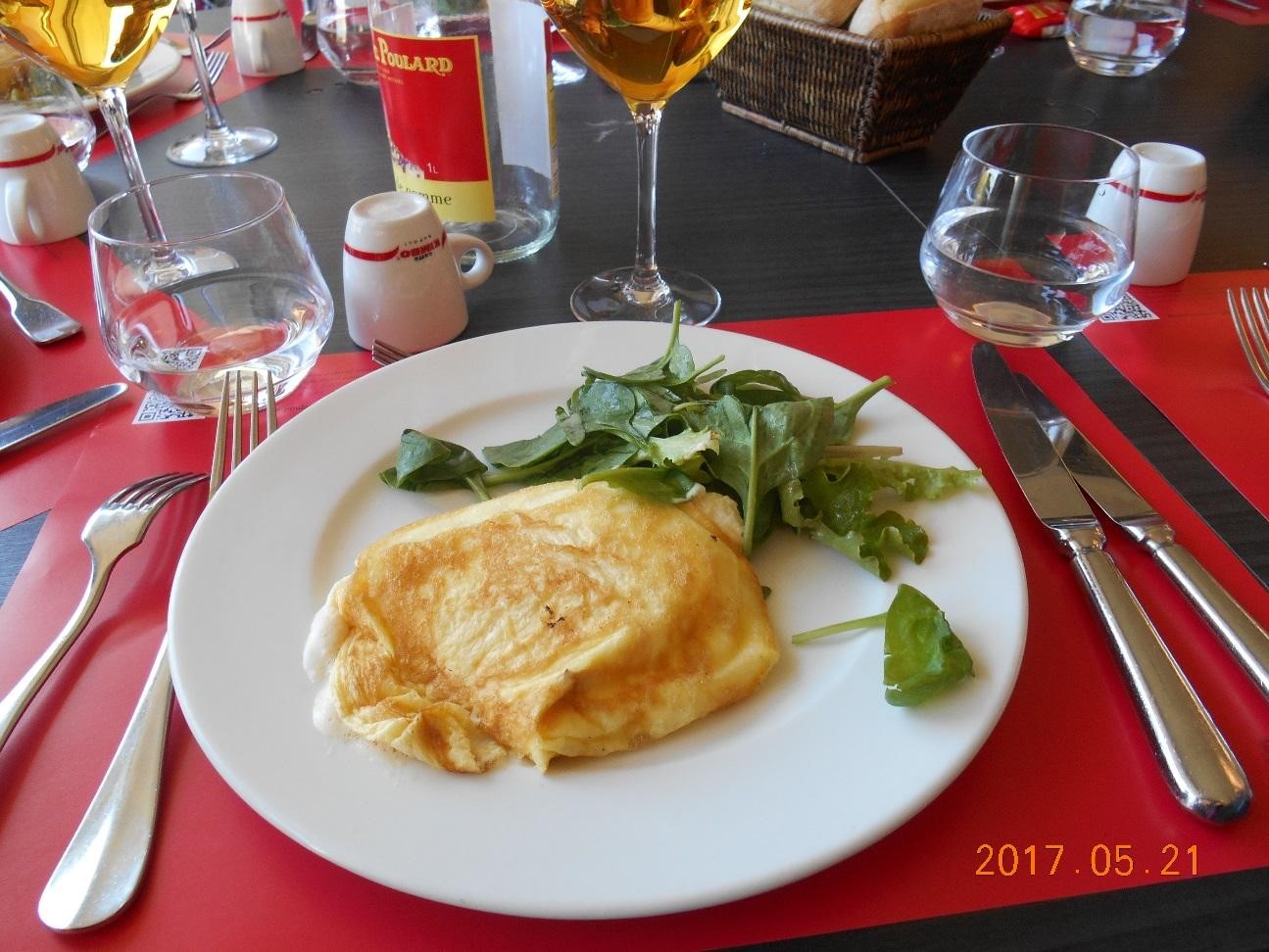 名物フワフワオムレツ