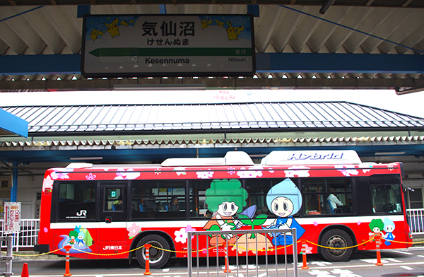 気仙沼駅。鉄道が走っていた跡があちらこちらに残る