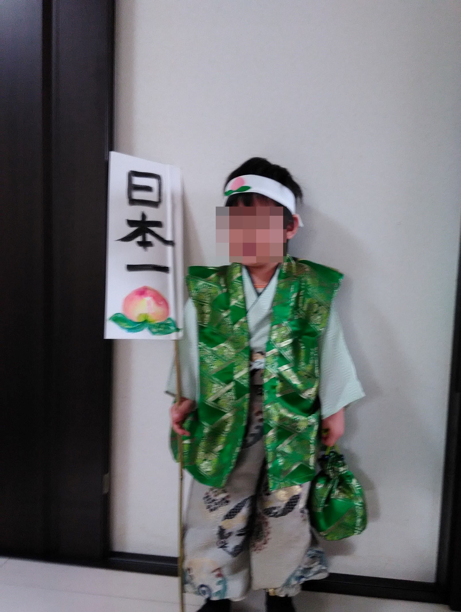2018年10月きものや帯から桃太郎の衣装を作りました。
